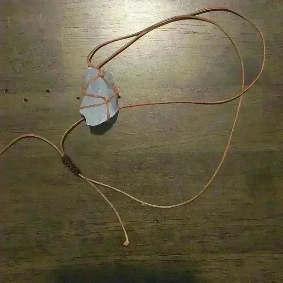 Genuine Quartz Crystal Necklace - Picture 1 of 4